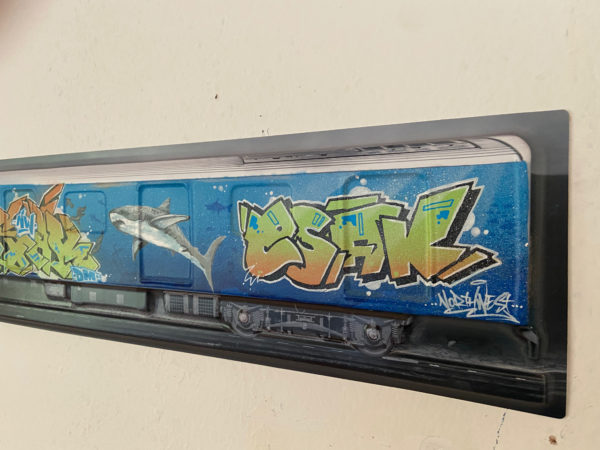 3D Train Poster - Sharks - Image 2