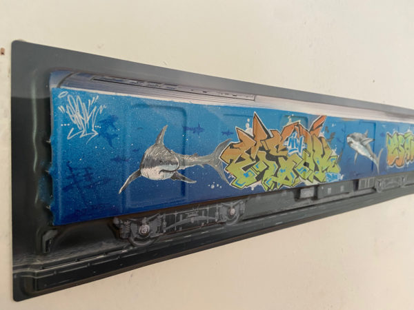 3D Train Poster - Sharks - Image 3